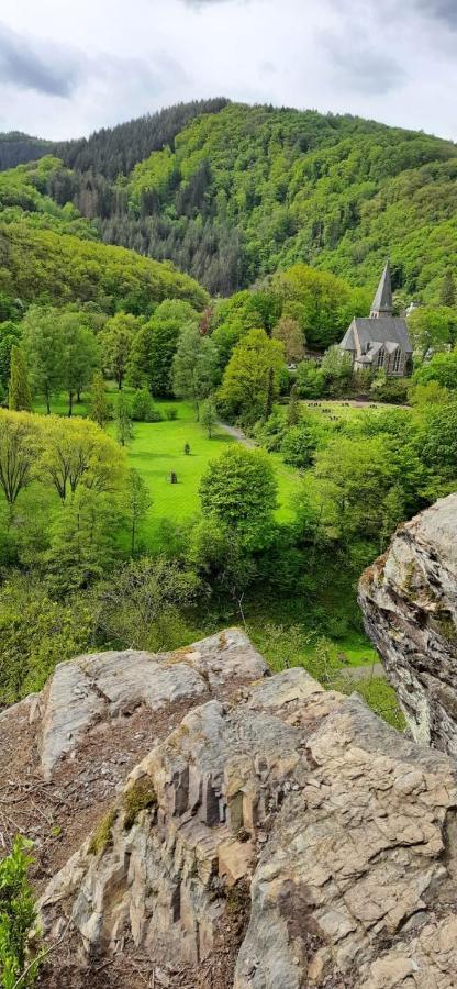 Ferienhaus Auszeit Lägenhet Bad Bertrich Exteriör bild