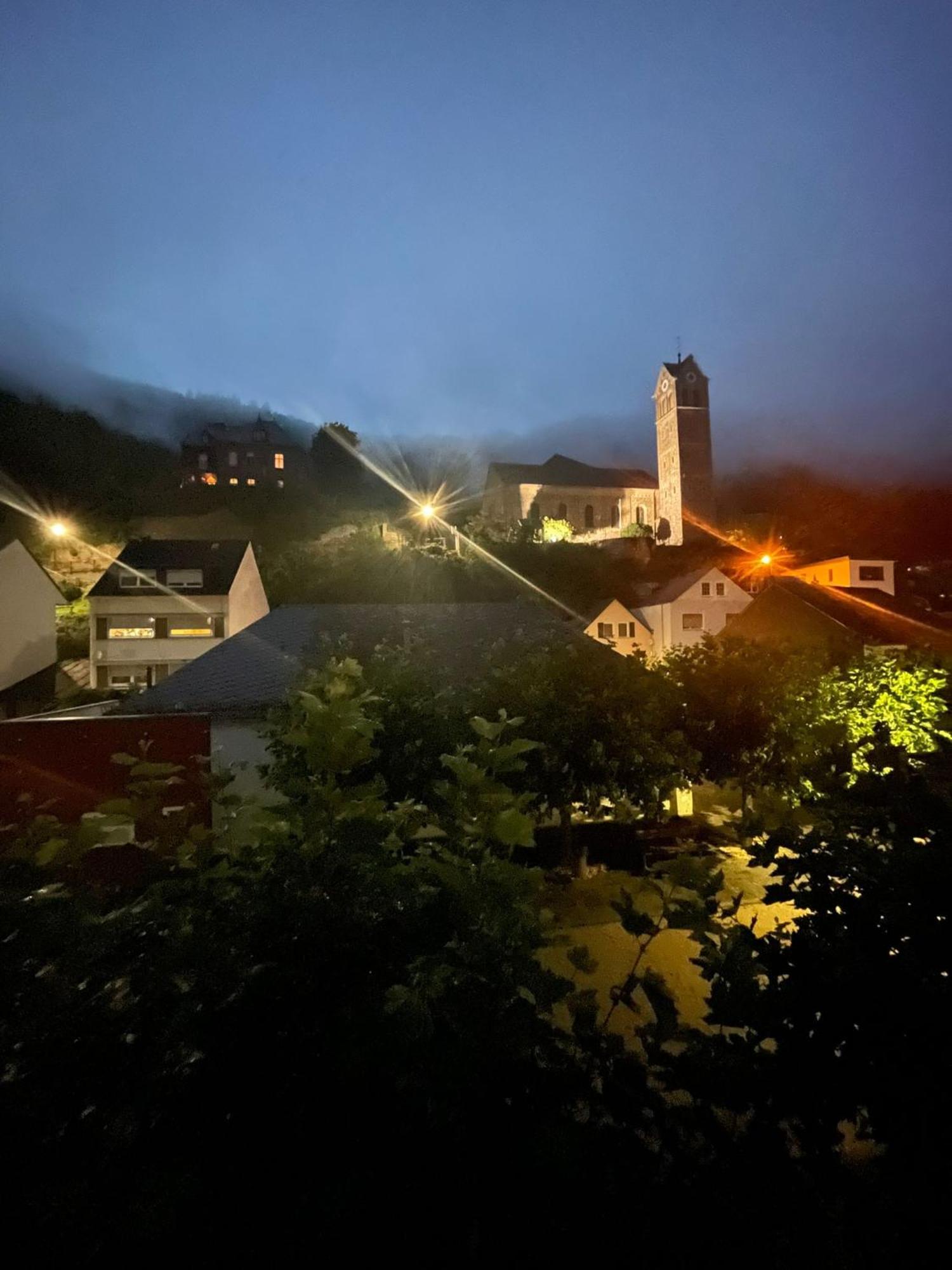 Ferienhaus Auszeit Lägenhet Bad Bertrich Exteriör bild